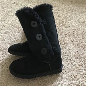 Ugg Bailey Button triplet